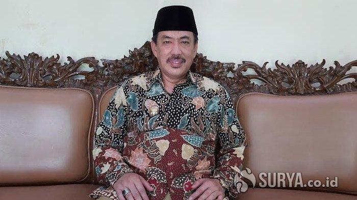Meninggal karena Covid-19, Plt Bupati Sidoarjo Memaksa Turun dari Ranjang, Tunaikan Sholat Terakhir