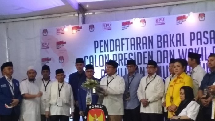 Prabowo Dapat 'Cie-Cie' Dari Pendukung Saat Sebut Nama Titiek Soeharto