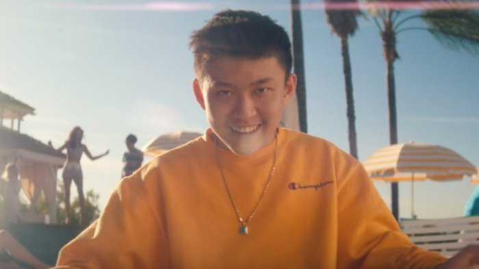 Begini Reaksi Orang Amerika Saat Rich Chigga Bilang Asli Indonesia