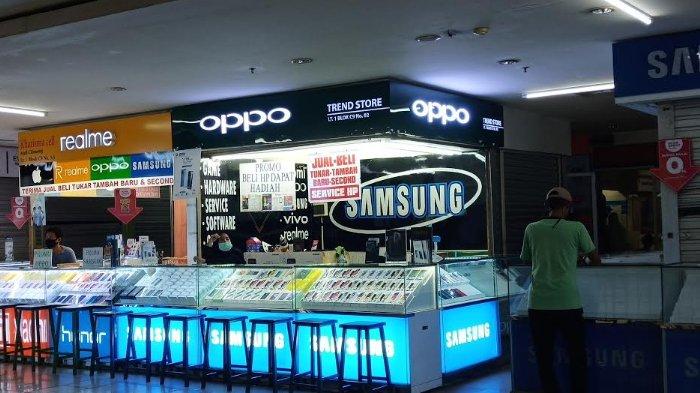 Buka di Tengah PSBB, Begini Suasana Kios Ponsel di ITC Cibinong