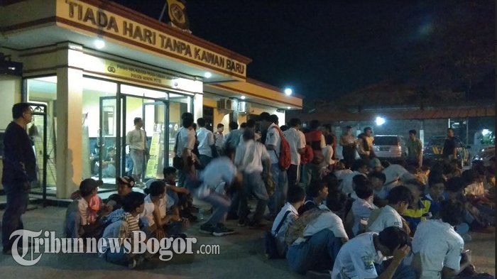 Diduga Hendak Tawuran, Ratusan Pelajar dari 4 Sekolah di Kota Bogor Diamankan Polisi di Gunungputri