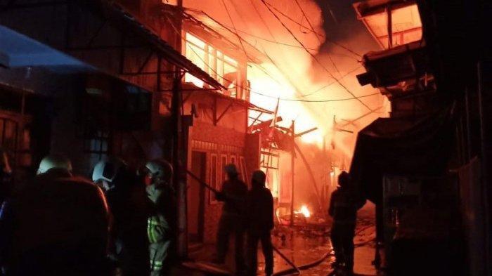 Dilalap Si Jago Merah, 40 Rumah di Jakarta Barat Ludes