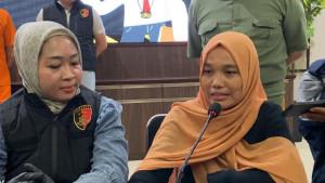 Aida-Kusnawati-orang-tua-salah-satu-korban-pencabulan-kakek-kakek-di-wilay.jpg
