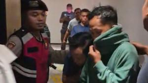 Aparat-Polrestabes-Surabaya-mengaku-tengah-memeriksa-admin-utama-dalam-kasus-pesta-gay.jpg