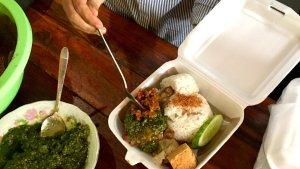 Ayam-Teknik-Pakuan-Kedai-Si-Teteh-di-Bogor.jpg