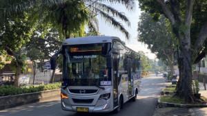 Biskita-Transpakuan-Kota-Bogor-saat-mengaspal-di-ruas-jalan-Ahmad-Yani.jpg