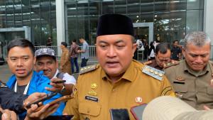 Bupati-Bogor-Rudy-Susmanto-usai-menghadiri-konsolidasi-regional-peningkatan-tata-kelola-makan.jpg