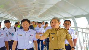 Dedie-Rachim-bahas-stoplet-kereta.jpg