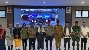 Doa-bersama-lintas-agama-dalam-rangka-HUT-Bhayangkara-ke-79-di-Mapolr.jpg
