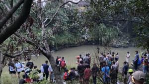 Dua-orang-bocah-laki-laki-berikisial-R-dan-F-14-hanyut-di-aliran-Sungai-Cisadane-Gang.jpg