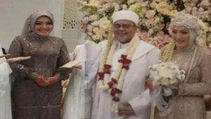 FOTO-FOTO-Pernikahan-Habib-Rizieq-dan-Syarifah-Mona-Masih-Muda-dan-Calon-Notaris.jpg