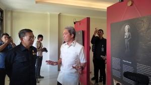 Fadli-Zon-saat-mengunjungi-Bumi-Ageung-Batutulis-di-wilayah-Kecamatan-Bogor-Selatan-Kota-B.jpg