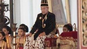 Kabar-duka-datang-dari-Solo-Raja-Keraton-Kesunanan-Solo-Pakubuwono-XII.jpg