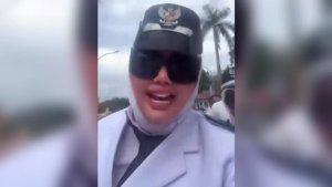 Kepala-Desa-Gunung-Menyan-Kecamatan-Pamijahan-Wiwin-Komalasari-bakal-dibina.jpg
