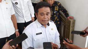 Kepala-Desa-Sukawangi-Budiyanto-seusai-menemui-KDM.jpg