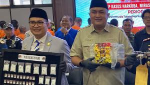 Ketua-DPRD-Kabupaten-Bogor-Sastra-Winara-bersama-Bupati-Bogor-Rudy-Susmanto-saat.jpg