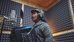 Kunci-Gitar-dan-Lirik-Lagu-Salahmu-Sendiri-Slamet-Pengamen.jpg