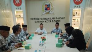 PGRI-Desak-DPRD-Guru-P3K-Bisa-Jadi-Kepsek.jpg