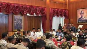 Pertemuan-antara-Pemkab-Bogor-dengan-Pemkab-Tangerang-membahas-per.jpg