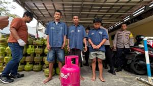 Polisi-mengamankan-tiga-pelaku-penyuntikan-gas.jpg