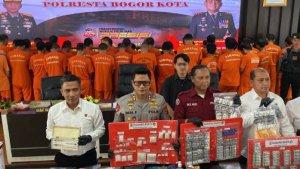 Polresta-Bogor-Kota-menangkap-56-orang-tersangka.jpg