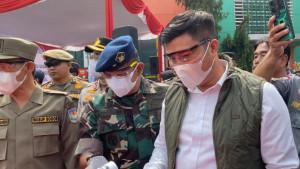 Sastra-Winara-saat-mengikuti-giat-pemusanahan-rokok-ilegal.jpg