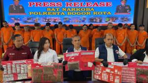 Satnarkoba-Polresta-Bogor-Kota-berhasil-membongkar-kasus-narkotika-selama-periode-bulan.jpg