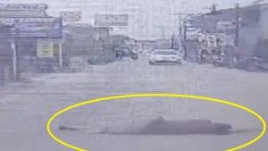 Seorang-wanita-pura-pura-tertabrak-di-Jalan-Kampung-Kencana.jpg