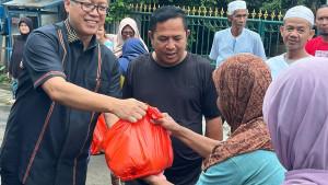 Wakil-Ketua-DPRD-Kota-Bogor-Bantu-Korban-Longsor.jpg