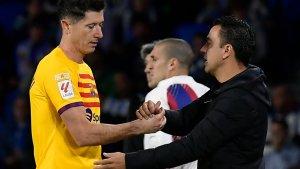 cok-dengan-pelatih-FC-Ba.jpg