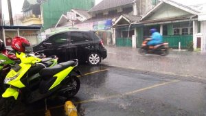 hujan-deras_20170924_140515.jpg