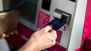 ilustrasi-mesin-atm.jpg