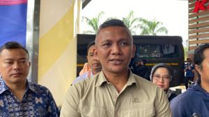 jenal-mutaqin-sopir-angkot.jpg