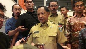 menteri-tito-di-sentul.jpg