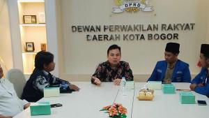 pmii-ke-dprd.jpg