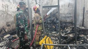 proses-pemadaman-kebakaran.jpg