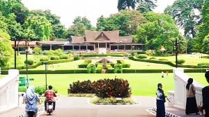 taman-atrid-kebun-raya-bogor-yg-jadi-favorit.jpg
