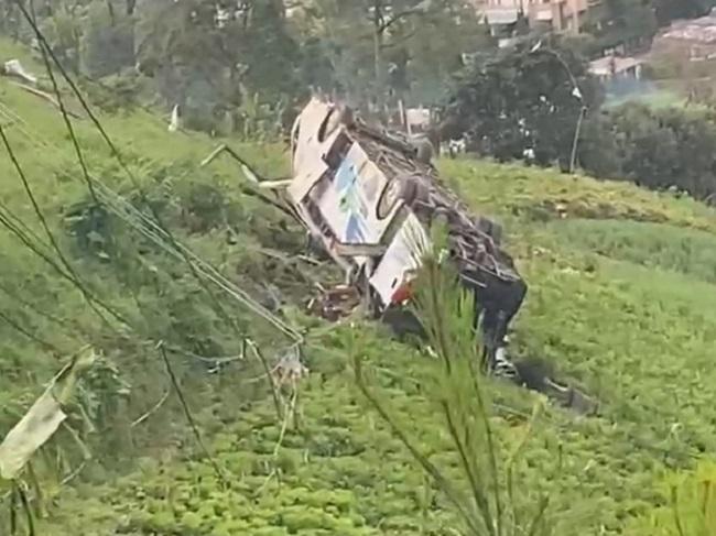 Terungkap! Identitas 3 Korban Kecelakaan Bus Terjun ke Jurang di Jalan Raya Puncak, Sopir Masuk RS