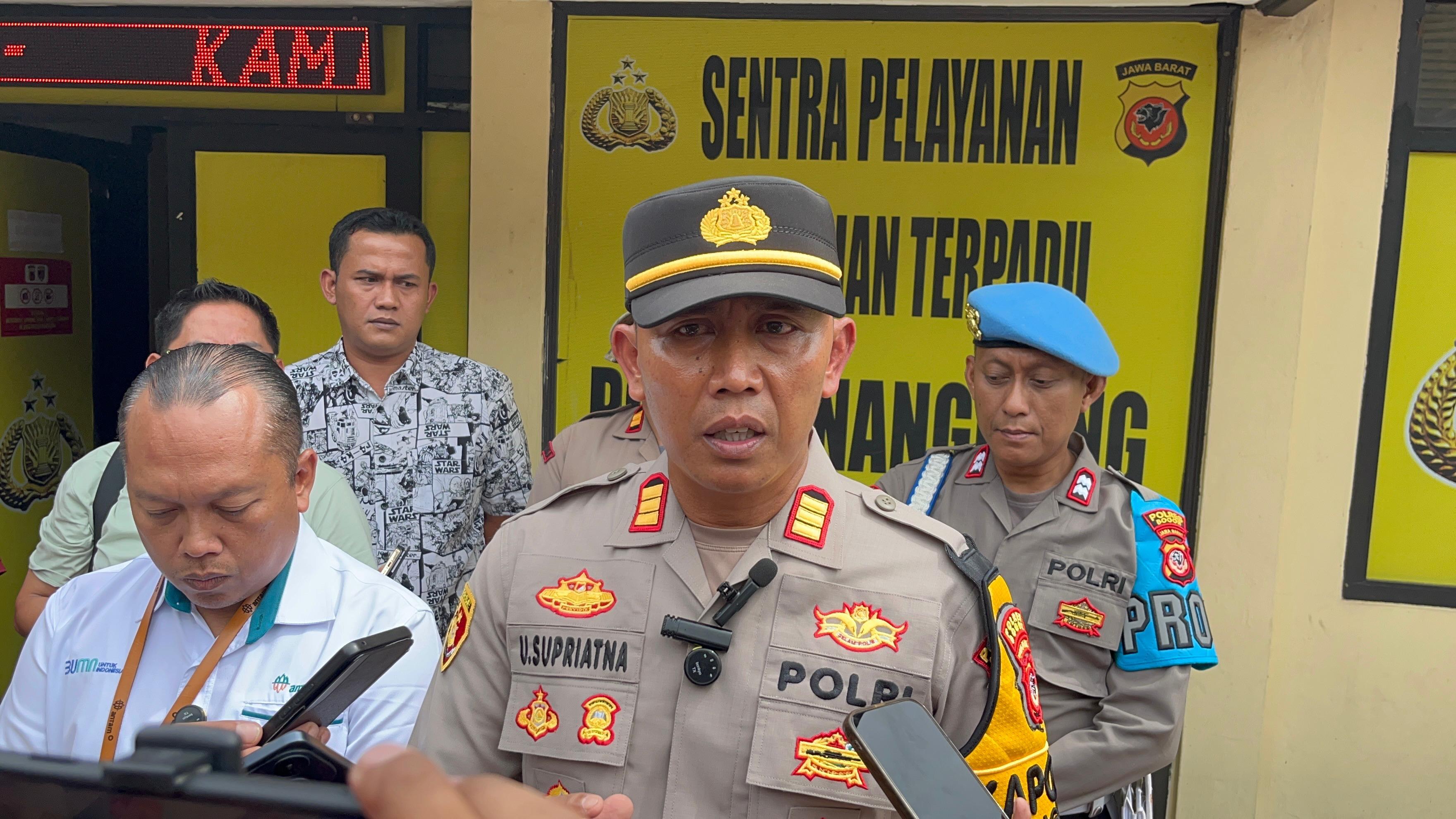 Kapolsek-Nanggung-AKP-Ucup-Supriatna-ungkap-jumlah-korban-tewas-akibat-kepulan-asap-di-lu.jpg