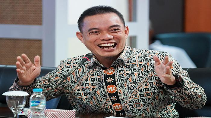 Sepakat dengan Pemkot Bogor, Ketua Komisi I DPRD Tegaskan Pengamen di Dalam Angkot Harus Ditertibkan