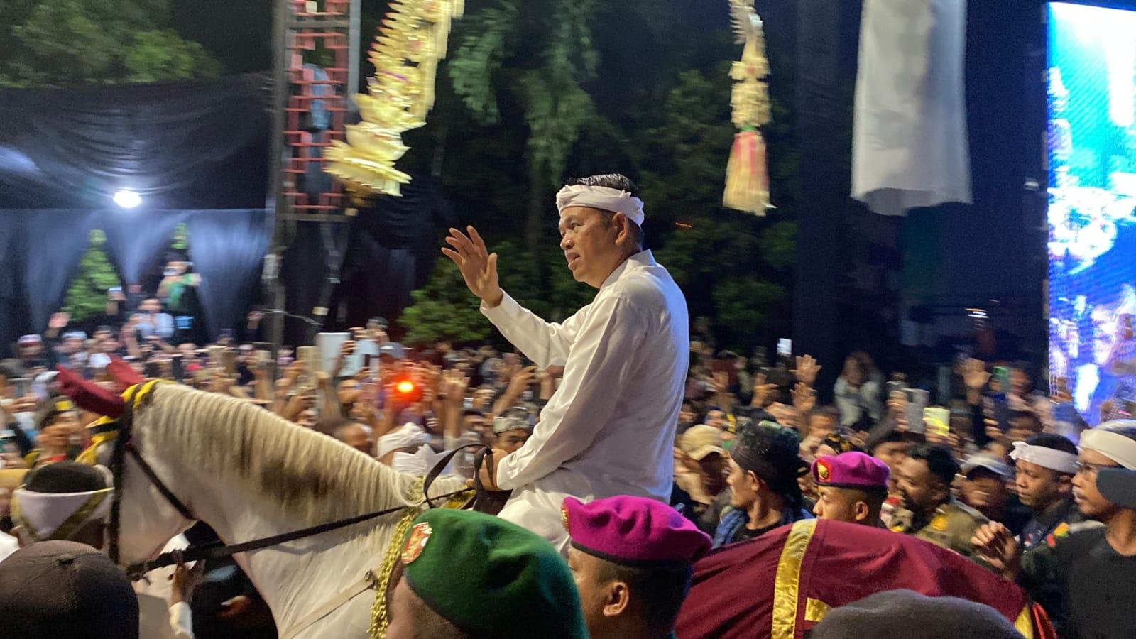 Kdm-tiba-di-Suryakencana-pakai-kuda.jpg