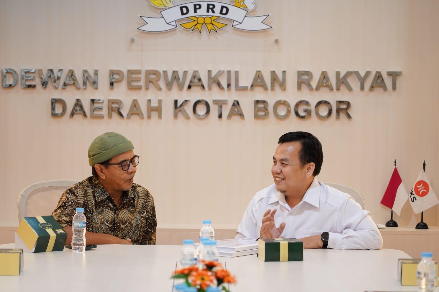 Ketua-DPRD-Kota-Bogor-Terima-Audiensi-Dekopimda.jpg
