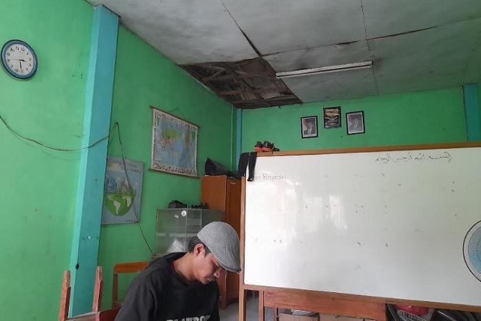 Kondisi-ruangan-tamu-di-Sekolah-SMK-Generasi-mandiri.jpg