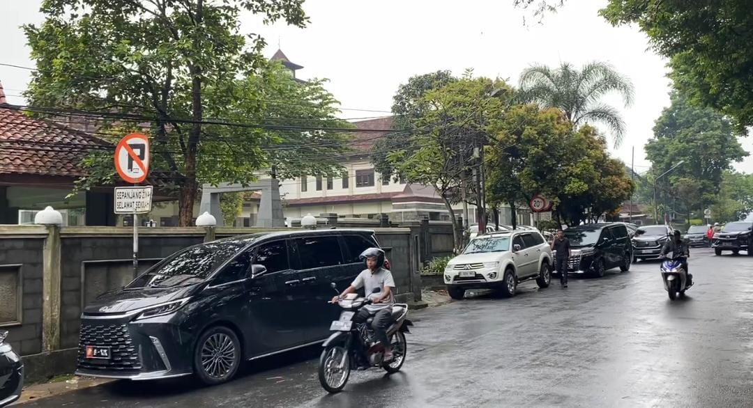 Megawati-ultah-di-istana-batutulis.jpg