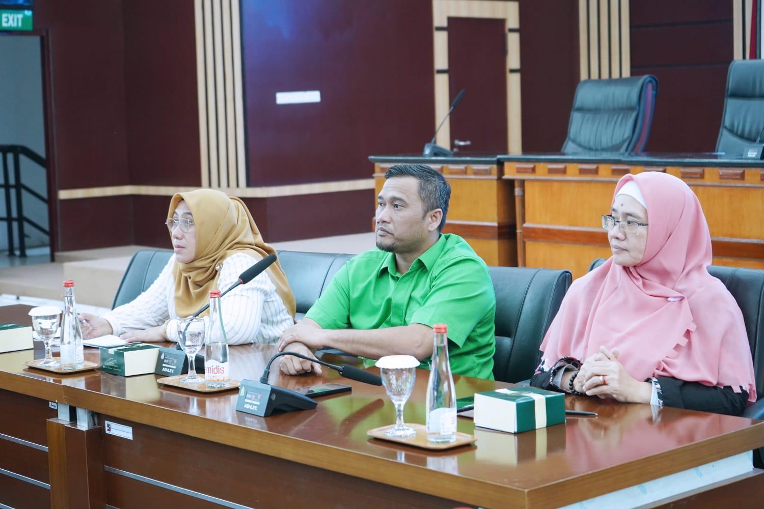 Hari Pertama PPDB Online Kota Bogor, Pos Pengaduan DPRD Banjir Aduan: KCD Sulit Diajak Komunikasi