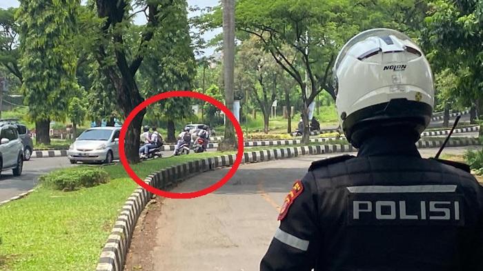 Pengendara-roda-dua-putar-balik-lawan-arus-hindari-Operasi-Zebra-Lodaya.jpg