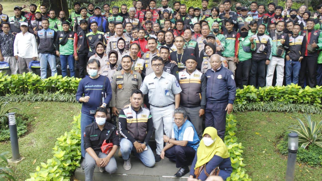 Perwakilan-pengemudi-ojol-dan-supir-angkot-curhat-dihadapan-Polisi-pada-Jumat-2012023.jpg