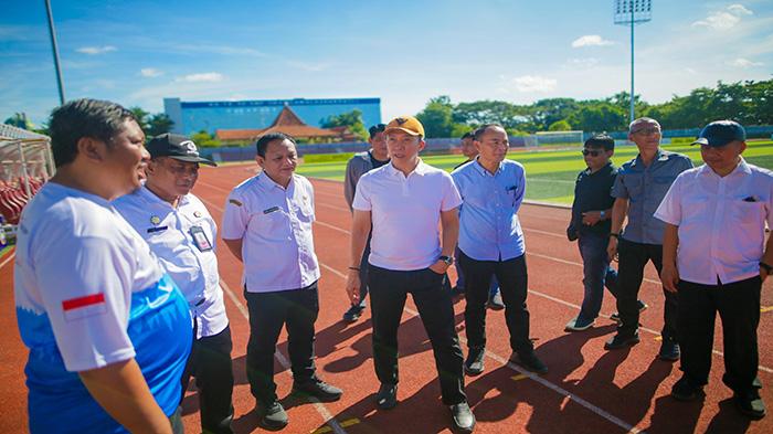Miris Kondisi Stadion Pajajaran Kota Bogor, Dedie Rachim Jajal Rumput Stadion di Jawa Tengah