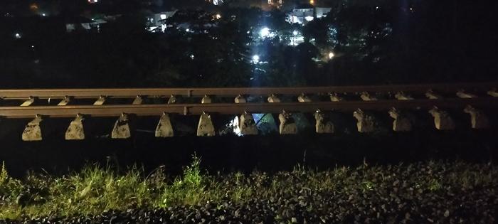 Imbas Longsor di Kampung Sirna Sari Bogor, KA Pangrango Tak Beroperasi, Kondisi Rel Menggantung