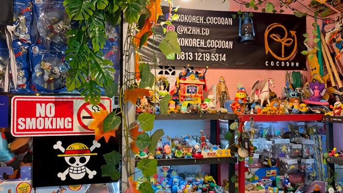 Suasana-di-dalam-toko-Kokoreh-Cocooan-Bogor.jpg